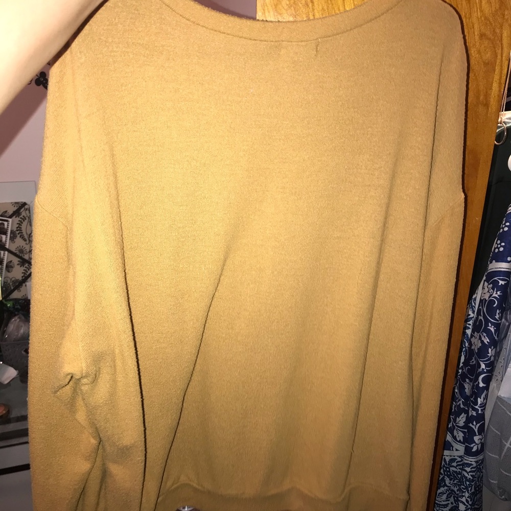 sweater - Picture 2 of 2